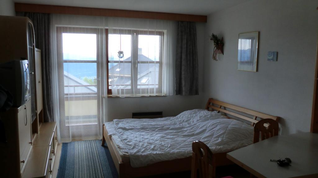 Apartment Margret Im Haus Sonnleitn Sonnenalpe Nassfeld Bilik gambar