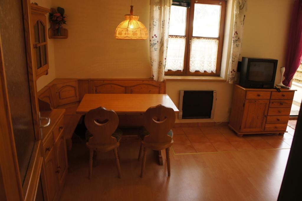 Apartment Margret Im Haus Sonnleitn Sonnenalpe Nassfeld Bilik gambar