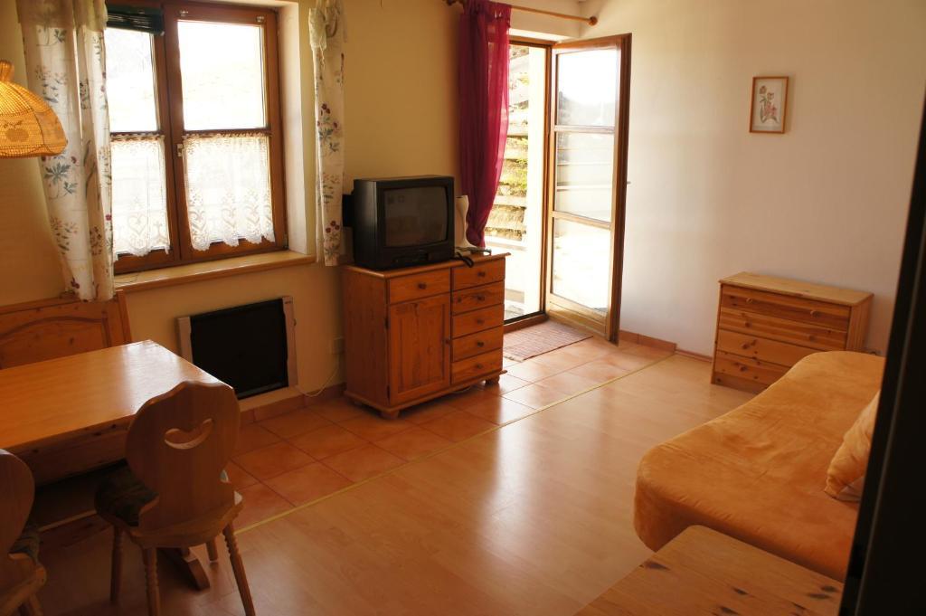 Apartment Margret Im Haus Sonnleitn Sonnenalpe Nassfeld Luaran gambar